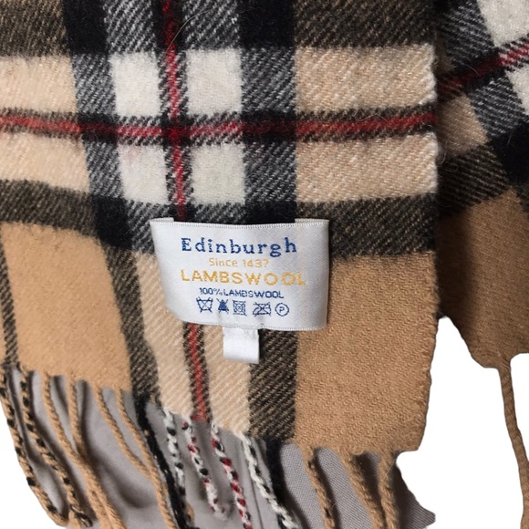 100% Edinburgh Lambswool Plaid Scarf Tartan Wrap Made in Scotland Knit - Picture 5 of 7